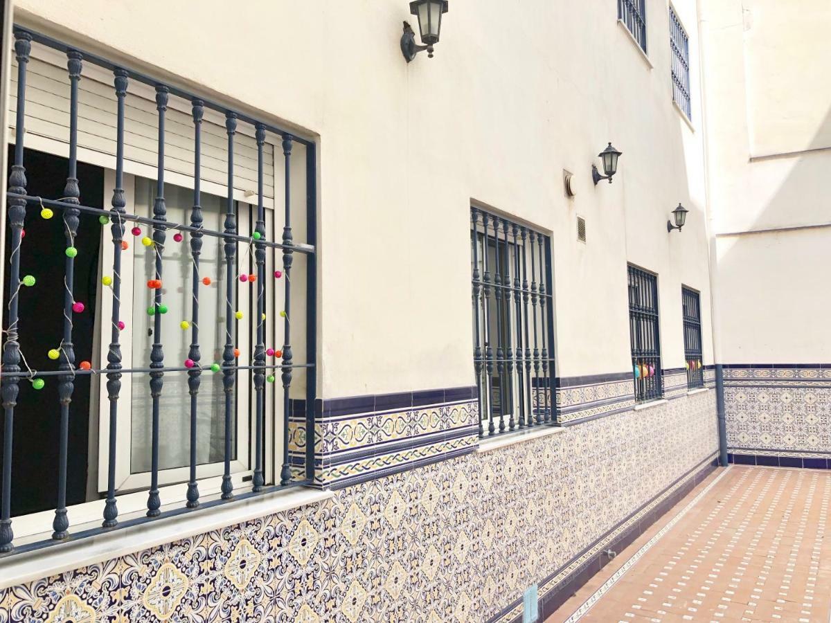Serva La Bari Shared Apartment إشبيلية المظهر الخارجي الصورة
