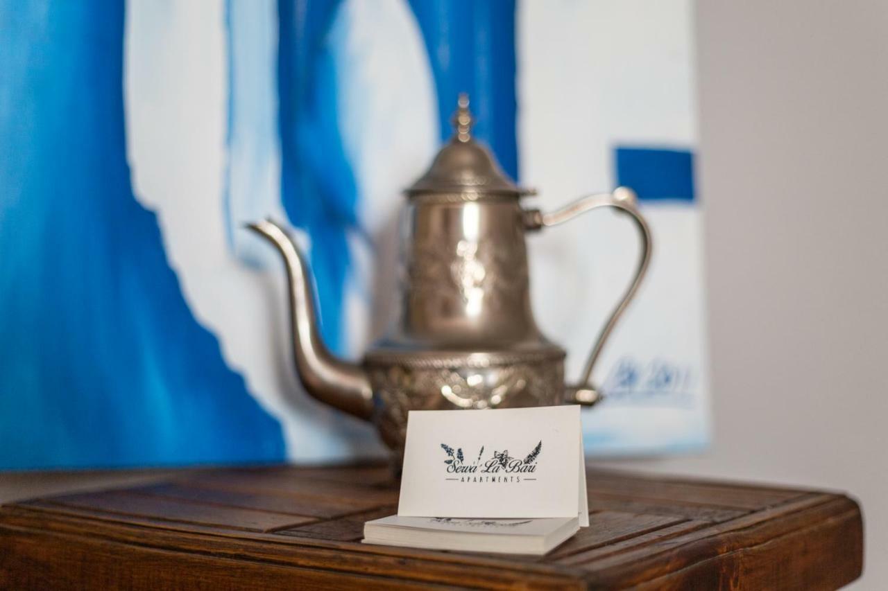 Serva La Bari Shared Apartment إشبيلية المظهر الخارجي الصورة